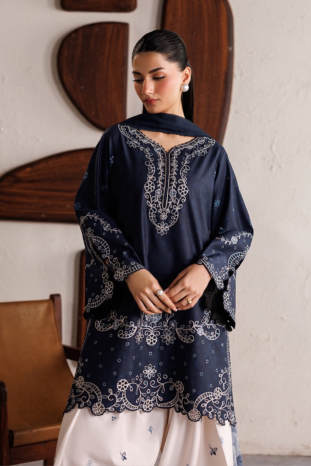🌸 LUXURY SILK EMBROIDERED COLLECTION  MR-007