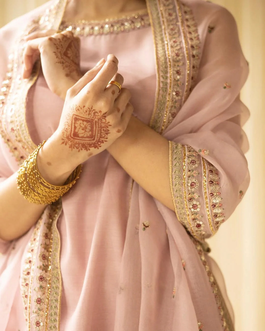 ELARA PINK