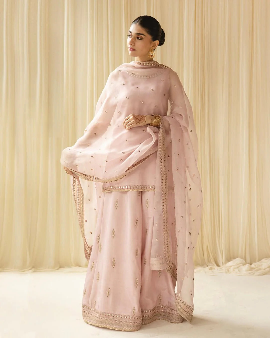 ELARA PINK